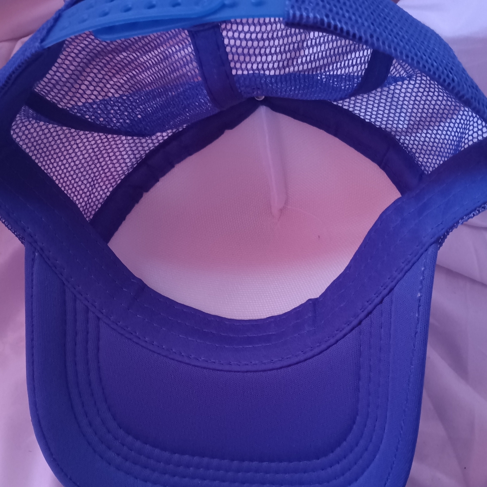 Hat Handcrafted - Picture 3 of 3